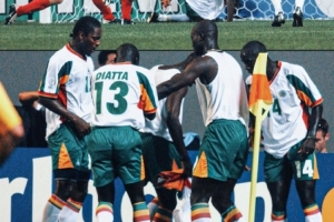 塞内加尔正赛历史第2次对阵法国，02世界杯揭幕战掀翻卫冕冠军