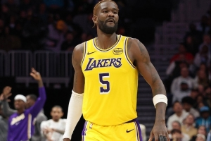 艾顿：湖人球馆的总冠军旗帜激励着我们 为何不能是我们呢？