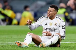 求战心切！阿斯：尽管左膝不适+手指骨折，姆巴佩还是坚持要出战