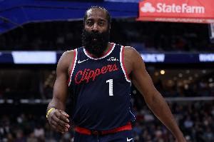 小里：总喷哈登的季后赛表现和造犯规 什么时候能抛开这些成见？