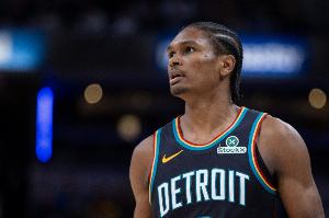 杜伦：奥萨尔两年内会成为最好的防守者 他是双胞胎中更强的那个