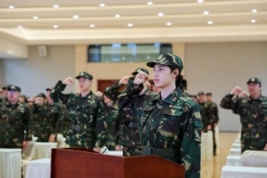 中国游泳队开启为期一个月的冬训，潘展乐等人参加了冬训动员大会