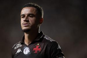 新低！33岁库蒂尼奥巅峰身价1.5亿如今仅剩350万欧，巴甲30场5球