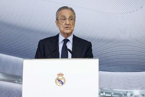 记者：皇马有意明夏签下一名中卫 俱乐部高层不想轻易解雇阿隆索