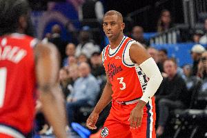 铁林：保罗临场改战术就被遣返？这不是起因吧？球员都会改战术啊