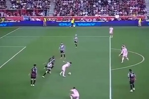 一次看个爽！写进足坛历史的庆祝动作！谁让你你印象最深刻？