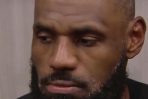 胡子白了！老詹：缺阵后的休息帮助很大！但身体状态仍未完全恢复