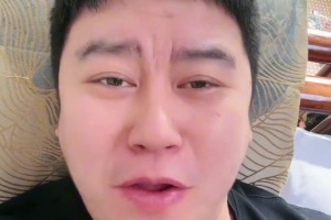 布朗：杜兰特的雕像可以放在他家门口！下半身雷霆，上半身勇士！