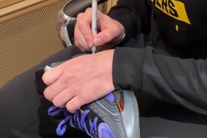 湖人马刺NBA杯！詹姆斯退休后的生活就是高尔夫球了吧！